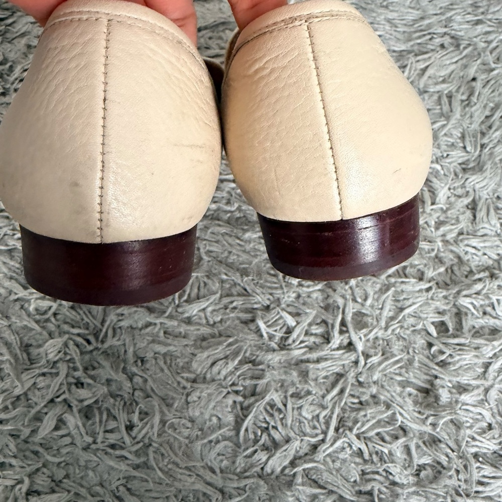 Tory Burch Cream Leather Chain Loafers - Picture 5 of 8